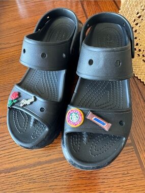 Crocs Classic Mega Crush Clog Unisex Sandal Thick Soled Platform Black Size W 11